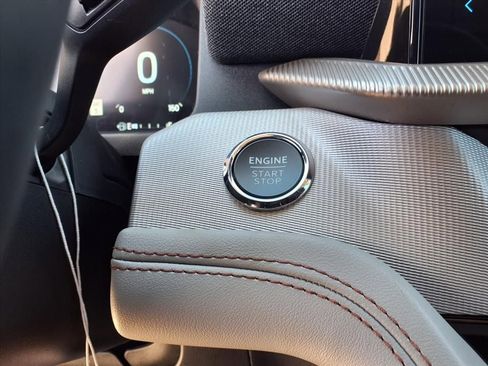 New 2026 Ford Explorer Active w/ Active Comfort Package image 12