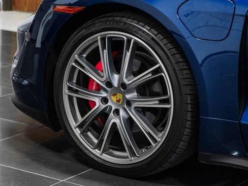 Used 2022 Porsche Taycan 4S image 49