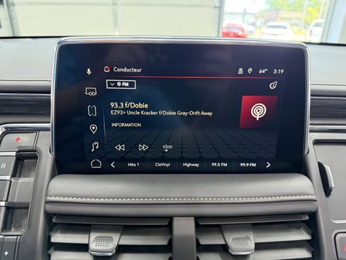 Used 2023 GMC Yukon SLT w/ SLT Premium Package AWD/4WD image 18