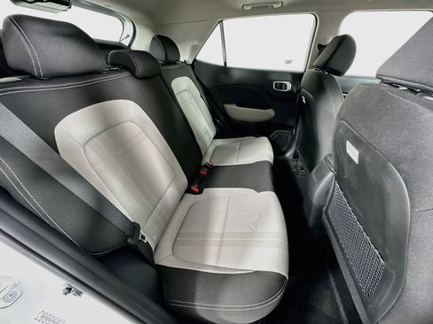 Used 2023 Hyundai Venue SEL FWD image 25