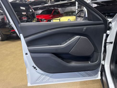 Used 2022 Ford Mustang Mach-E Select AWD/4WD image 84