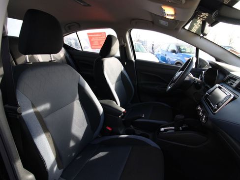 Used 2025 Nissan Versa SV w/ Trunk Package image 22