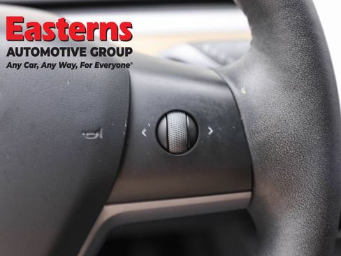 Used 2023 Tesla Model 3 Standard Range RWD image 15