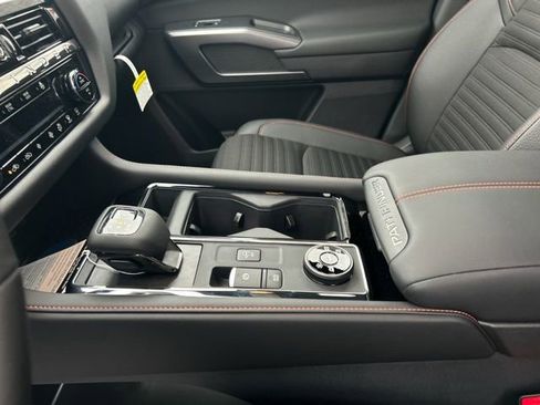 New 2026 Nissan Pathfinder Rock Creek AWD/4WD image 33