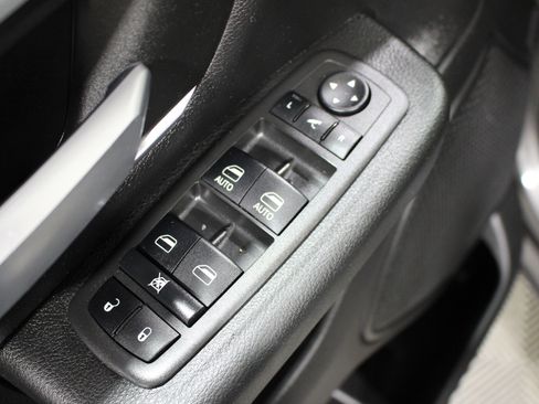 Used 2022 RAM 1500 Big Horn AWD/4WD image 7