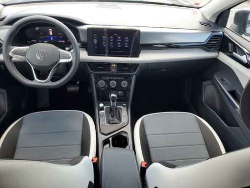 Certified 2025 Volkswagen Taos S FWD image 8