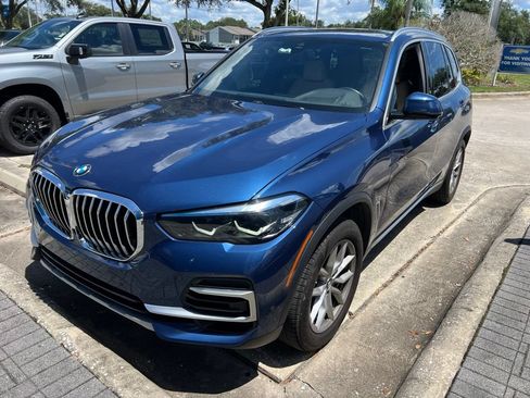 Used 2022 BMW X5 xDrive40i w/ Premium Package AWD/4WD image 1