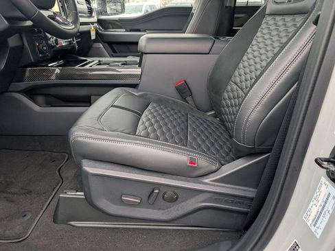 New 2026 Ford F250 Lariat w/ Black Appearance Package image 12