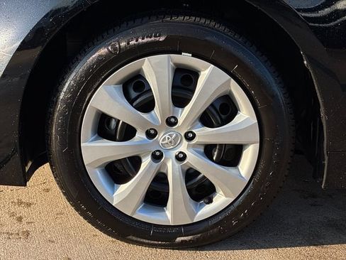 Used 2026 Toyota Corolla LE FWD image 28