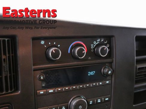 Used 2017 Chevrolet Express 2500 RWD image 19