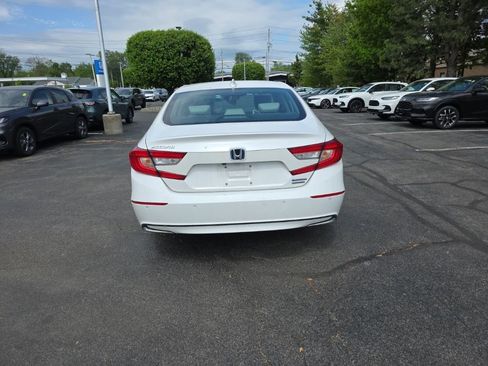 Used 2021 Honda Accord Touring image 6