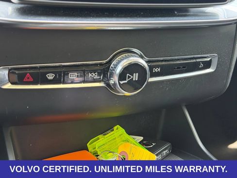 Certified 2026 Volvo XC90 B6 Plus AWD/4WD image 22