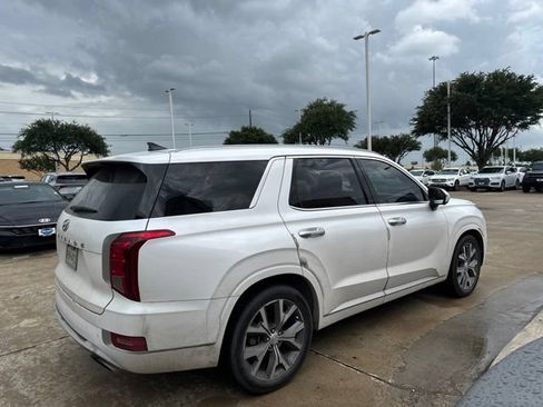 Used 2022 Hyundai Palisade Limited FWD image 11