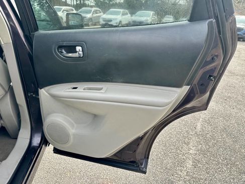 Used 2011 Nissan Rogue SV w/ SL Pkg image 15