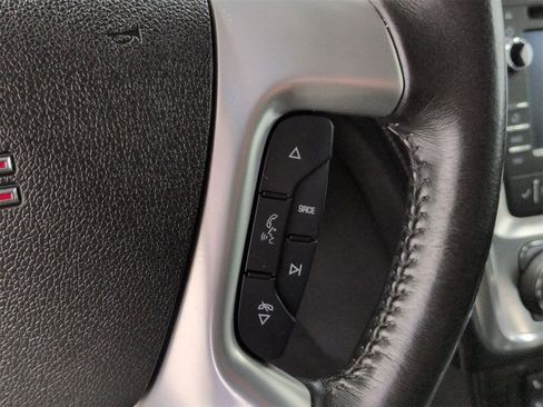 Used 2016 GMC Acadia SLT image 25