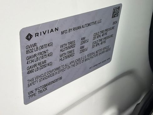 Used 2025 Rivian R1T Adventure AWD/4WD image 37