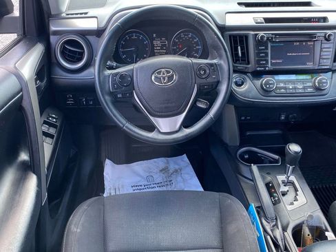 Used 2018 Toyota RAV4 XLE w/ Plus Extra Value Package AWD/4WD image 10