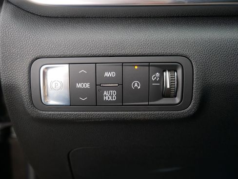 Used 2025 GMC Terrain Elevation image 25