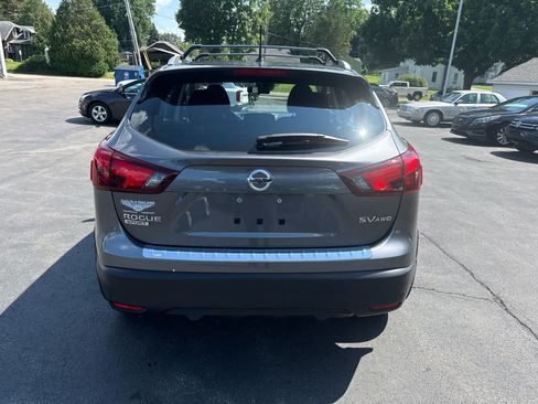 Used 2019 Nissan Rogue Sport SV w/ All-Weather Package AWD/4WD image 4