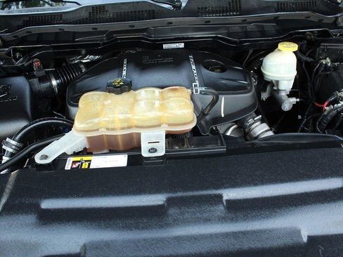 Used 2017 RAM 1500 Big Horn AWD/4WD image 32