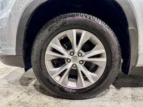 Used 2015 Toyota Highlander Plus image 31