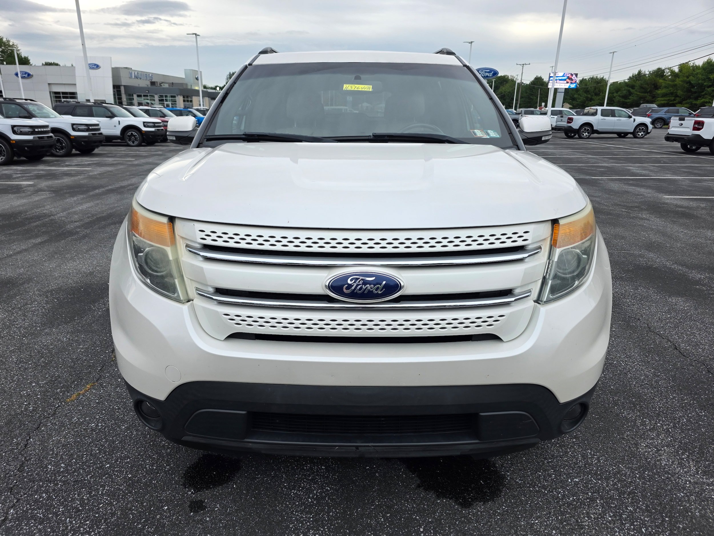 Used 2014 Ford Explorer Limited w/ Equipment Group 301A AWD/4WD image 8