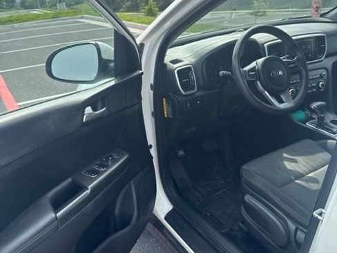 Certified 2021 Kia Sportage LX AWD/4WD image 8