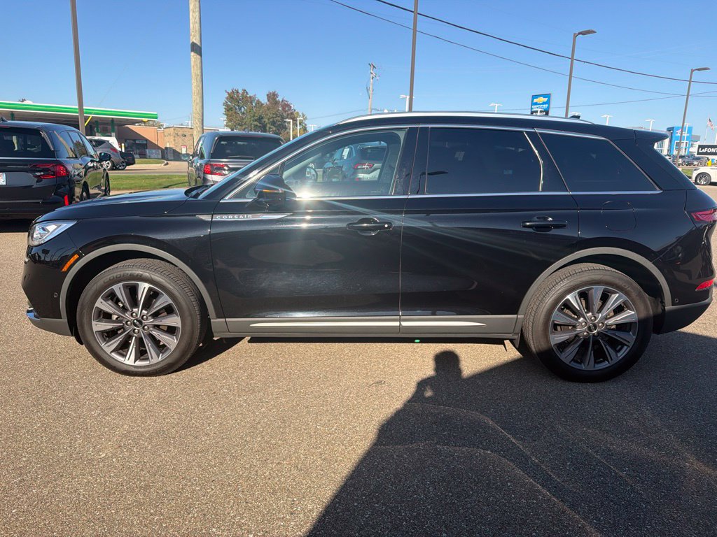 Used 2020 Lincoln Corsair Reserve w/ Equipment Group 201A AWD/4WD image 2