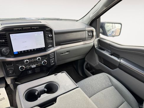 Used 2024 Ford F150 XLT image 12