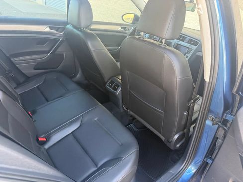 Used 2015 Volkswagen Golf TDI S FWD image 17