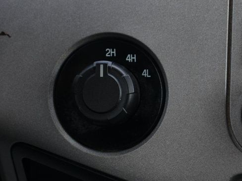 Used 2015 Ford F550 4x4 Crew Cab Super Duty image 28