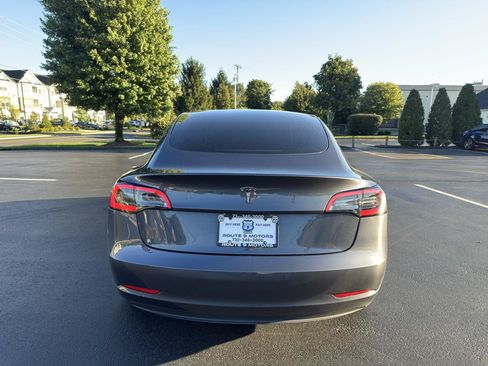 Used 2023 Tesla Model 3 Standard Range RWD image 5