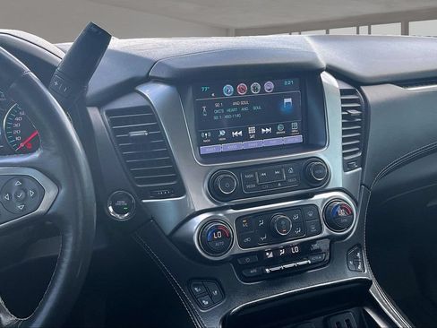 Used 2018 Chevrolet Tahoe Premier RWD image 6