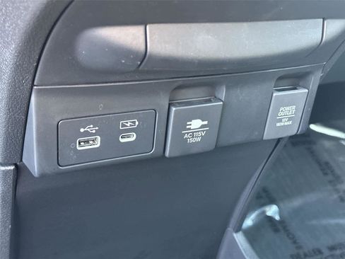 Used 2025 Honda Odyssey Touring image 27