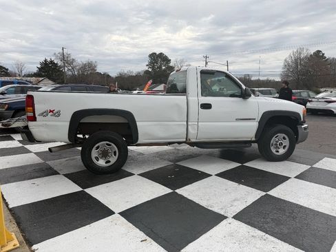 Used 2003 GMC Sierra 2500 W/T w/ Snow Plow Prep Package image 4