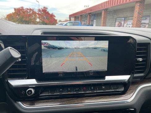 Used 2022 GMC Sierra 1500 Elevation image 75