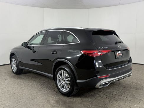 Used 2023 Mercedes-Benz GLC 300 4MATIC image 5