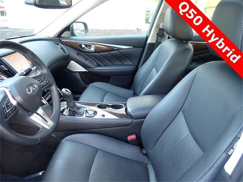 Used 2018 INFINITI Q50 Luxe w/ Cargo Package (L95) image 15