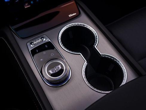 New 2027 Cadillac Vistiq Luxury AWD/4WD image 28