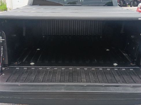 Used 2019 Toyota Tacoma SR5 image 27