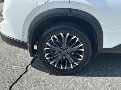 Certified 2025 Nissan Rogue SL w/ Tech Package AWD/4WD image 19