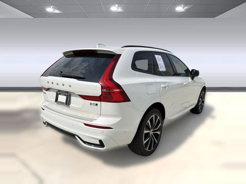 Certified 2023 Volvo XC60 B5 Plus w/ Climate Package AWD/4WD image 9
