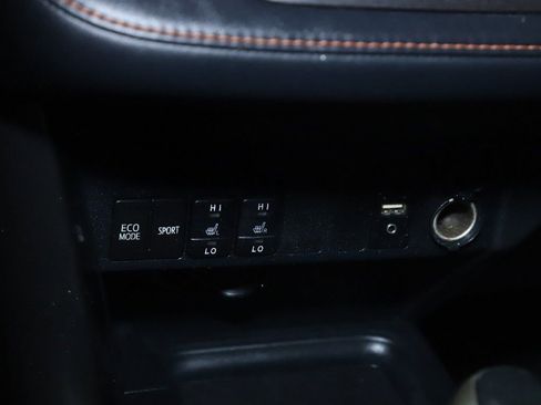 Used 2017 Toyota RAV4 SE w/ Power Extra Value Package AWD/4WD image 29