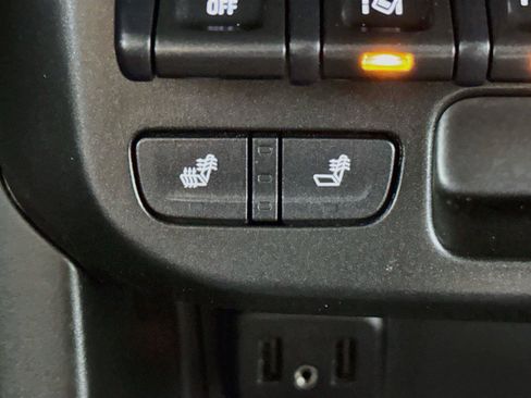 Used 2021 Chevrolet Colorado Z71 w/ Safety Package RWD image 7