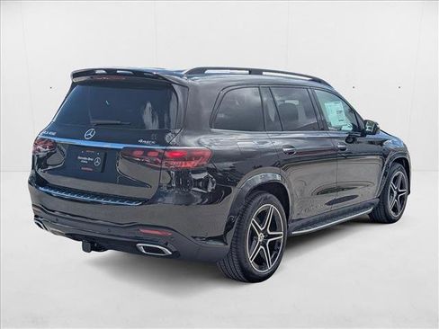 New 2026 Mercedes-Benz GLS 450 4MATIC image 2