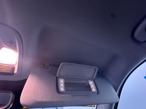 Used 2021 Chevrolet TrailBlazer LT w/ Convenience Package image 32