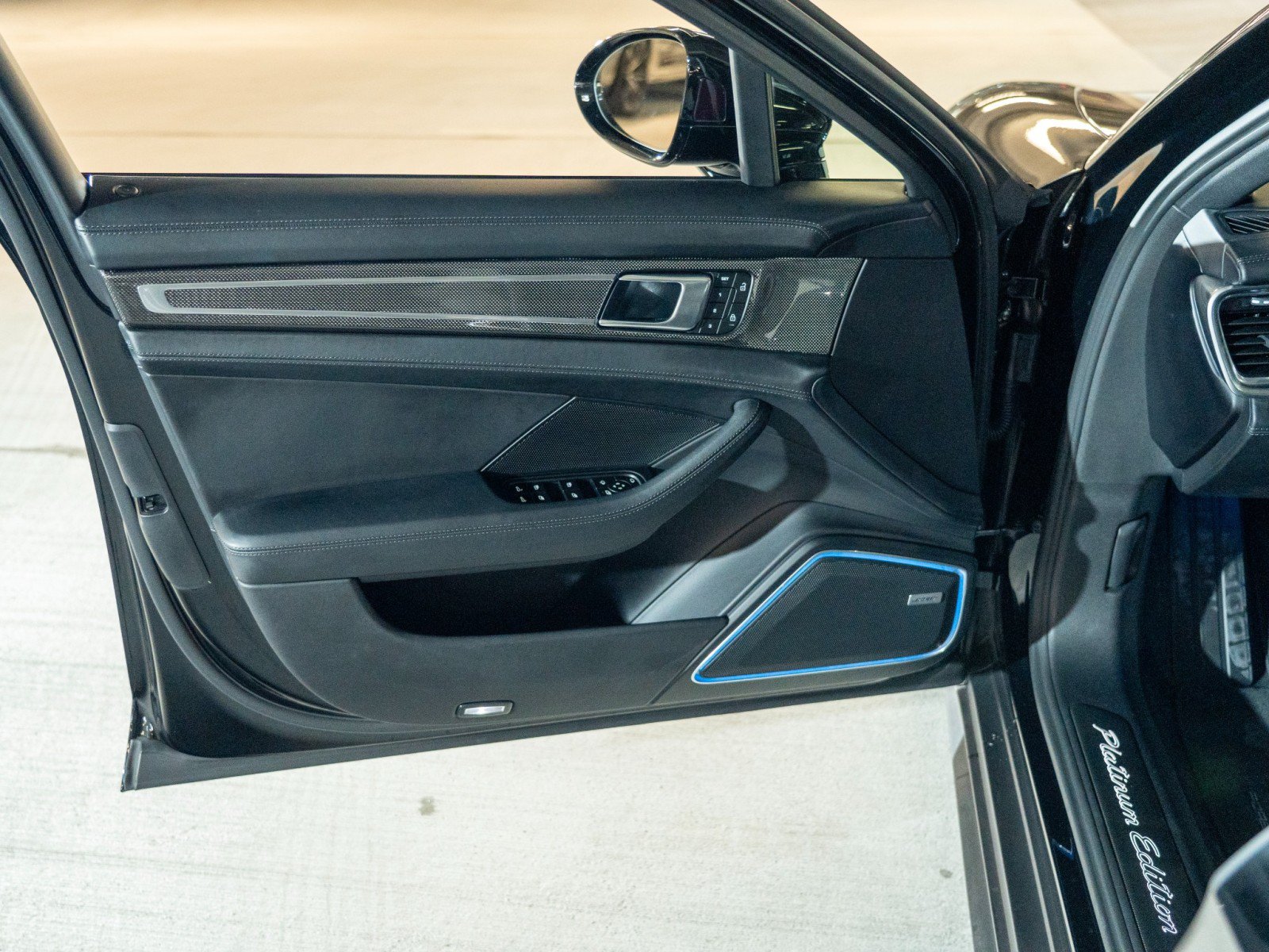 Certified 2023 Porsche Panamera Platinum Edition RWD image 17
