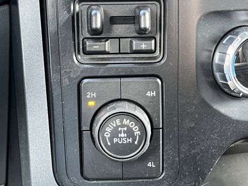 Certified 2022 Ford F150 XLT w/ Equipment Group 301A Mid image 31