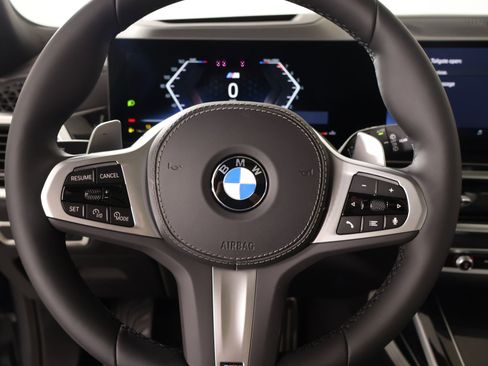 New 2026 BMW X7 xDrive40i w/ M Sport Package AWD/4WD image 3