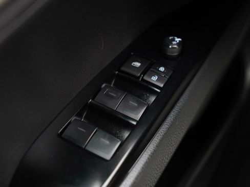 Used 2025 Toyota Camry LE image 13